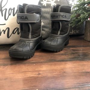 NAUTICA snow boots